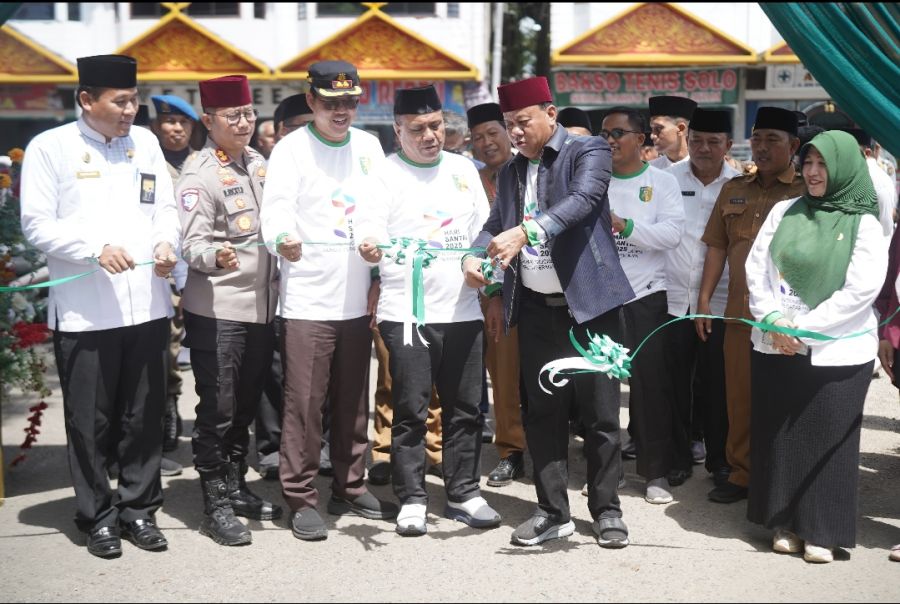 Bupati Buka Pesantren Expo Hari Santri Tingkat Provinsi Riau, Pesantren As Salam Wakili Sentajo Raya