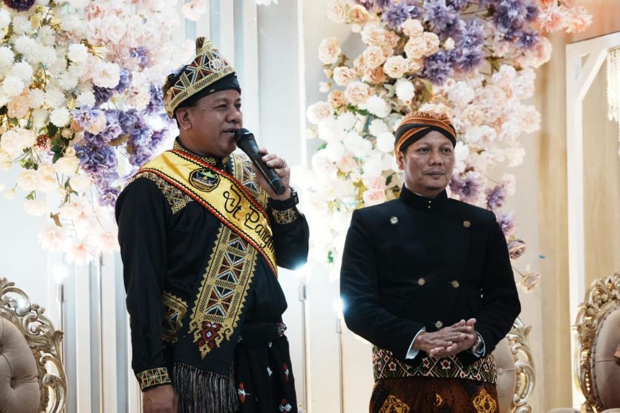 Diantar Ribuan Pendukung, Paslon SDM Jadi Pendaftar Pertama di KPU