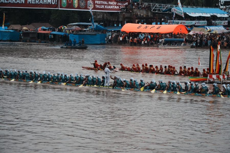 Pacu Jalur Hari Keempat, Hanya Jalur Terkuat yang Bertahan, Siapa yang Akan Melaju?