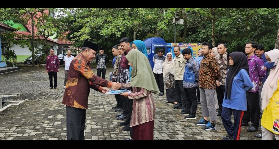 Perkuat Barisan, Kadis Pimpin Sertijab Dan ASN Baru Dinas Kominfos