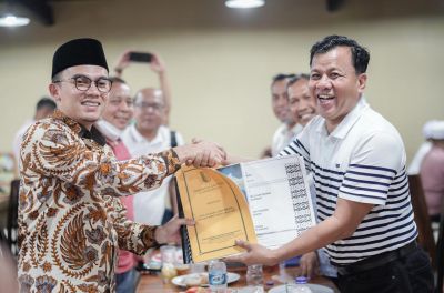 Bertemu Senator Muda Edwin Pratama, Plt Bupati Suhardiman Amby Ajukan Pembangunan Pasar di Kuansing
