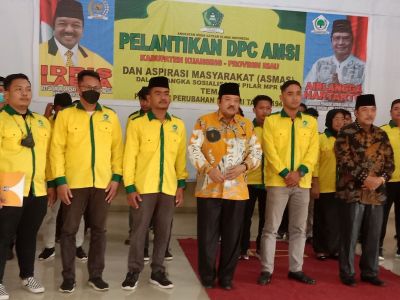 Ketua Umum DPP Satkar Ulama Indonesia Idris Laena Lantik DPC AMSI Kabupaten Kuansing