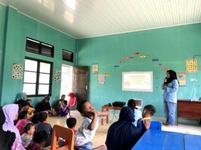 Mahasiswa Kukerta Universitas Riau Lakukan Sosialisasi Stunting di Desa Banjar Lopak